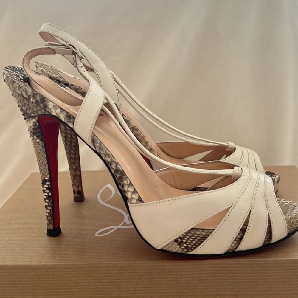 Christian Louboutin - Picture 5 of 8